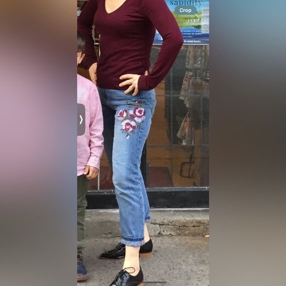 Embroidered Blue Jeans - Picture 5 of 5